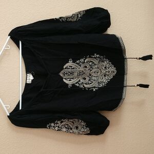 Luna Moon Boho Black & Off White Top Size S